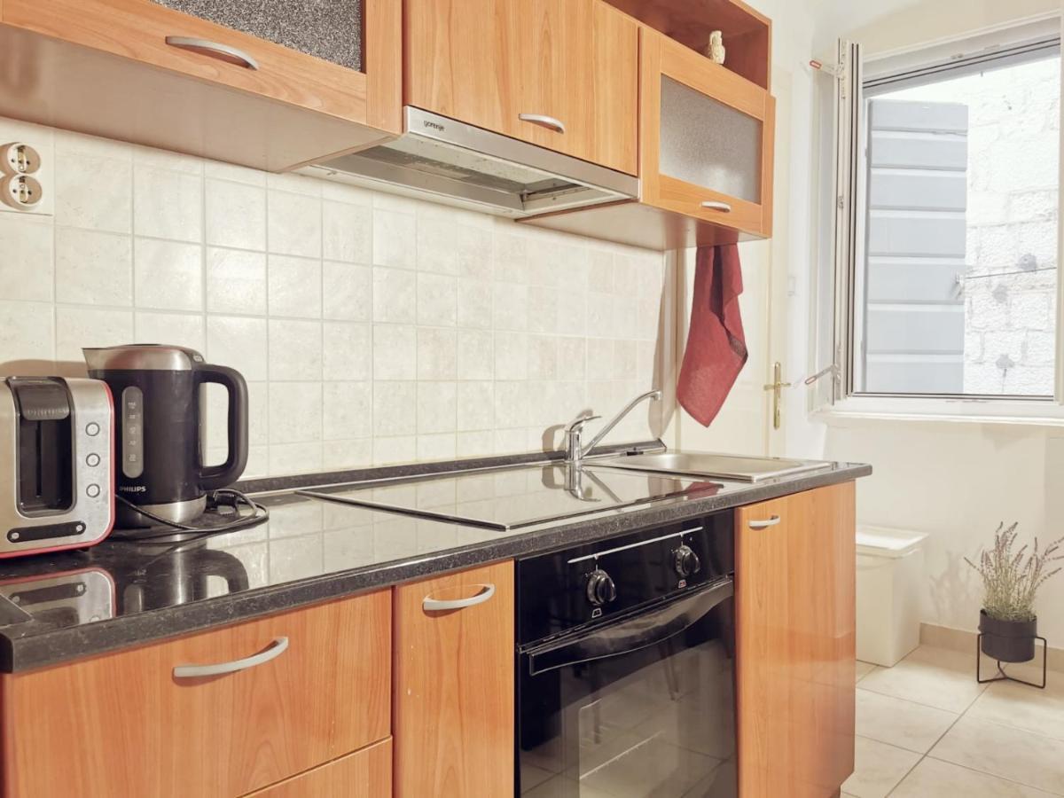 One Bedroom Apartment In The Old Town Split Exterior foto
